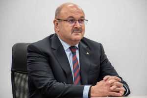 ARGEȘ. Contractul de finanțare pentru achiziția a 17 microbuze electrice școlare - a fost semnat! 1 Ion Mînzînă CJ Argeș