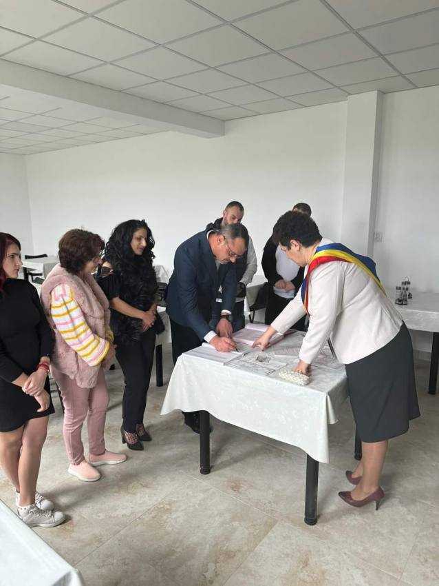 8b8a74c7 99a9 4b85 8b3d 2cf633512c5b - Și-au spus „DA” în Penitenciarul Mioveni