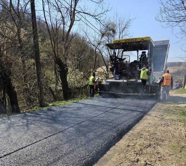 lucrari asfaltare stefanesti 