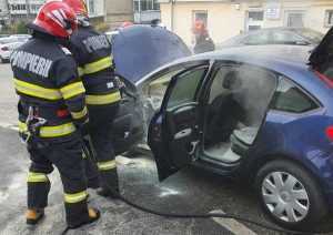 34e6c306 2db4 408d 8048 3dac753d3dd8 - Incendiu la Câmpulung! O mașină a luat foc