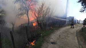 (VIDEO) Incendiu în Bughea de Jos! O anexă gospodărească a luat foc 26 incendiu1 - (VIDEO) Incendiu în Bughea de Jos! O anexă gospodărească a luat foc