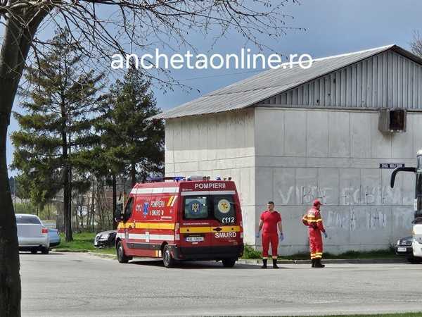 Mioveni: Fetiţa care a căzut de la etajul 2-preluată de elicopterul SMURD. Se află în stare gravă 1 38d86534 8e73 4c62 95cb 6649700e7440 - Mioveni: Fetiţa care a căzut de la etajul 2-preluată de elicopterul SMURD. Se află în stare gravă