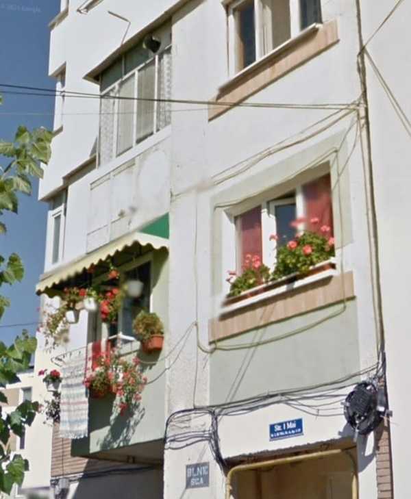 Mioveni: Fetiţa care a căzut de la etajul 2-preluată de elicopterul SMURD. Se află în stare gravă 3 414e9f2c 968b 4c84 b4df ffbe232aad4e 1 - Mioveni: Fetiţa care a căzut de la etajul 2-preluată de elicopterul SMURD. Se află în stare gravă