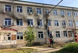 (VIDEO) Incendiu cu degajări mari de fum la DSVSA Argeș 21 00e4259d c97a 4fbd b3a2 16a0ffc0b960 - (VIDEO) Incendiu cu degajări mari de fum la DSVSA Argeș