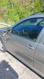 Accident la Cotmeana! Trei mașini avariate și o persoană rănită 1 73938e79 5f54 4748 be42 774b606b27b4 - Accident la Cotmeana! Trei mașini avariate și o persoană rănită
