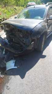 Accident la Cotmeana! Trei mașini avariate și o persoană rănită 3 f02c7379 e2fe 4f2c b040 85ca05e39afc - Accident la Cotmeana! Trei mașini avariate și o persoană rănită