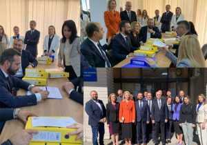 Lista consilierilor. Mihai Coteț a depus semnăturile pentru candidatura la Primăria Municipiului Pitești 10 Sursă foto: PNL ARges