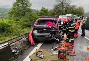 Impact violent între un autotren și o autoutilitară pe DN 7! Trafic îngreunat 10 IMG 20240425 WA0002 1152x1536 1 - Impact violent între un autotren și o autoutilitară pe DN 7! Trafic îngreunat