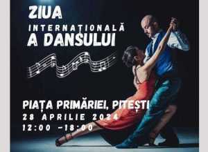 În Piața Primăriei din Pitești. Invitație la dans de ”Ziua Internațională a Dansului” 7 Sursă foto: Facebook Primăria Municipiului Pitești.