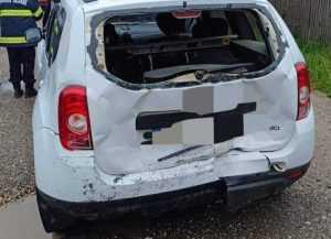 Accident rutier între un TIR, o autoutilitară și o mașină, în Bascov! 27 accident e1714056695561 - Accident rutier între un TIR, o autoutilitară și o mașină, în Bascov!
