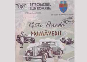 Sâmbătă, ”Retroparada Primăverii”. Bijuteriile auto care au făcut istorie, în Piața Primăriei Pitești 8 Sursă foto: Facebook Primăria Municipiului Pitești.