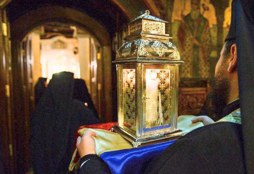 lumina sfanta inviere Sursă foto: patriarhia.ro