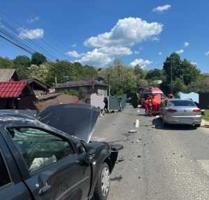Accident Darmanesti - Poliția Argeș, despre accidentul de la Dârmănești în care au fost implicate două mașini și un ATV! Unul dintre șoferi era băut