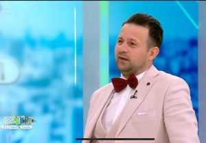 Ropbert tudormagician - Magicianul Robert Tudor: Joacă primarul de la Pitești de zici că e operat de splină!