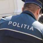 Polițist lovit în cap în timp ce încerca să aplaneze un conflict 12 politist cu spatele - Polițist lovit în cap în timp ce încerca să aplaneze un conflict