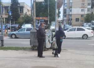 Apel către posesorii de animale de companie: respectați prevederile legale privind igiena, pe domeniul public! 1 Sursă foto: Facebook Primăria M;Unicipiului Pitesti