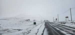 49b020d2 ce8a 4ff3 b94f 46c76a944e78 - Peisaj de iarnă la jumătatea lunii mai! A nins pe Transalpina