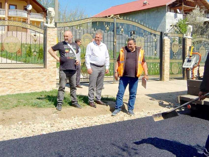 Titesti deschidere1 Sursă foto. ediția tipărită