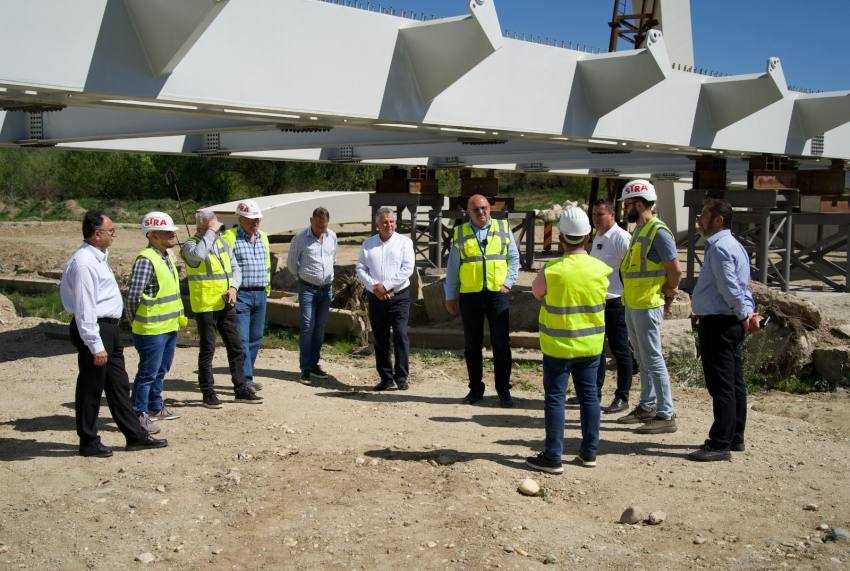 Ion Mînzînă: Dezvoltăm infrastructura rutieră din Mioveni! 2 Ion Mânzînă la Mioveni