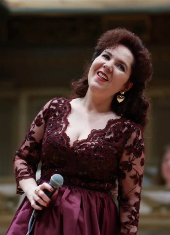 Gheorghe Zamfir în concert cu Filarmonica Pitești în Piața Primăriei 4 Rodica Anghelescu - Gheorghe Zamfir în concert cu Filarmonica Pitești în Piața Primăriei