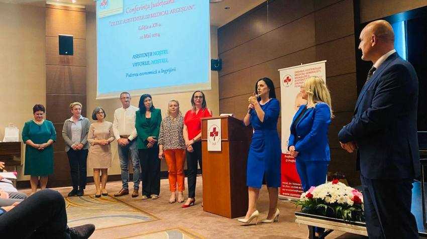 Estera STĂMOIU, președinte OAMGMAMR Argeș: ” Prioritizarea investițiilor în profesia de asistent medical, societățile pot face pași importanți către o comunitate globală mai sănătoasă și mai prosperă” 3 Estera STĂMOIU