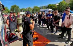 441498375 763750919273093 8730728734193324333 n - Elevii de la Colegiul Național "Alexandru Odobescu" au primit vizita serviciilor de urgență argeșene