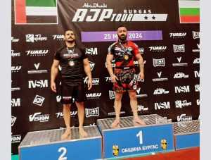 L-a învins pe campionul Bulgariei. Piteșteanul Mihai Buidan a luat aurul la AJP Burgas 1 Sursă foto: Facebook Mihai Buidan.
