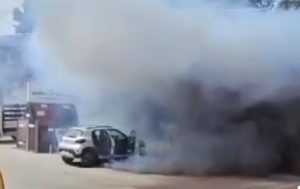 (VIDEO) O Dacia Spring a ars complet, după ce a luat foc din senin în parcare 2 9bda882e 6078 471d b9a1 5253a5a4b24e - (VIDEO) O Dacia Spring a ars complet, după ce a luat foc din senin în parcare