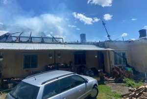 bf5c3914 8444 4c26 942e ce03dc35ce14 - Incendiu puternic într-o gospodărie din Piatra! Un bărbat a ajuns la spital cu arsuri