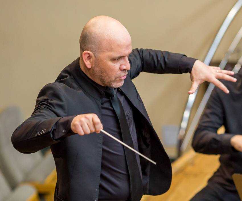 În premieră la Filarmonica Pitești! Concertul nr. 3 pentru pian și orchestră „Per Aspera ad Astra” de S. Bortkiewicz 1 Cristian Lupes - În premieră la Filarmonica Pitești! Concertul nr. 3 pentru pian și orchestră „Per Aspera ad Astra” de S. Bortkiewicz