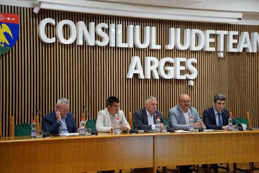 confferinta cj arges minzina nic Sursă foto: CJ Argeș.