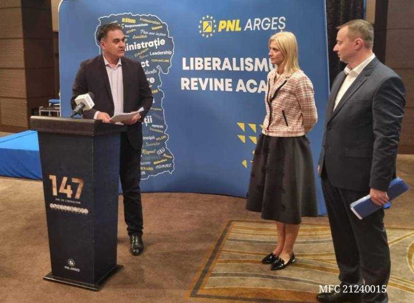 CristianPistol Cosmin Petrescu Alina Gorghiu Sursă fotoâ. PNL Arges