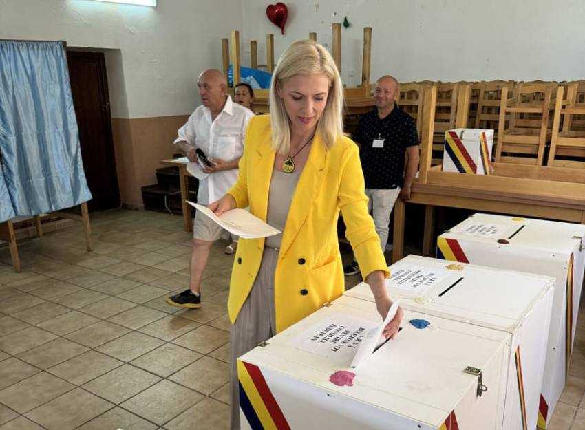 Sursă foto: Facebook Alina Gorghiu.