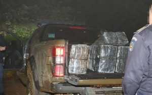 1718184115282 b19eeee20b70449fb7867cd5a5885d97 S4 - Urmăriri în trafic și focuri de armă pentru oprirea unui autoturism neînmatriculat, plin cu țigări, al cărui șofer avea permisul suspendat