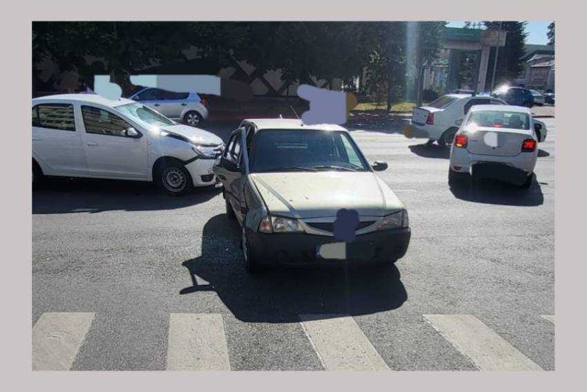 accident 3 masini Pitesti accident 3 masini Pitesti