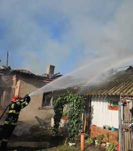 718508ea 92b7 4aae 9c13 b9d2245ce456 - Incendiu la Rătești! O casă și o anexă gospodărească, cuprinse de flăcări