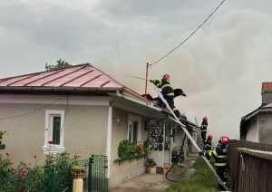 a11cba63 9061 4b51 acda 3b29233e36c9 - Incendii în două gospodării din Argeș! Unul la Căldăraru, altul la Miroși