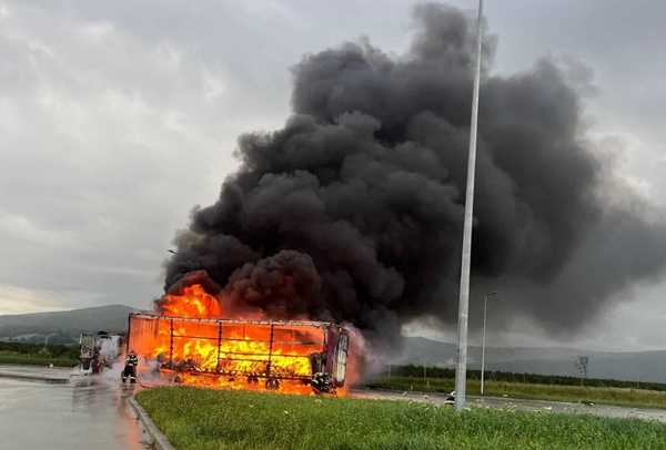 Tir-in-flacari-la-Boita2