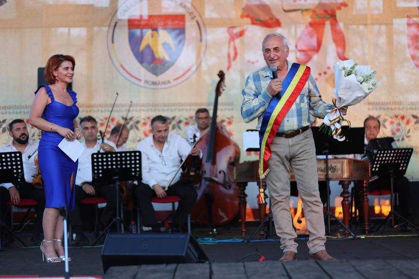 surpriza primar Topoloveni surpriza primar Topoloveni