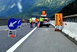 Sfârșit tragic pentru un român în Italia: A vrut să ajute o familie, dar a fost lovit în plin de un camion 1 cats - Sfârșit tragic pentru un român în Italia: A vrut să ajute o familie, dar a fost lovit în plin de un camion