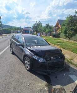 Accident cu victime la Drăganu! Implicate trei autoturisme și un TIR 4 ba1216d0 d8c5 4249 adbe 99d7434d103d - Accident cu victime la Drăganu! Implicate trei autoturisme și un TIR