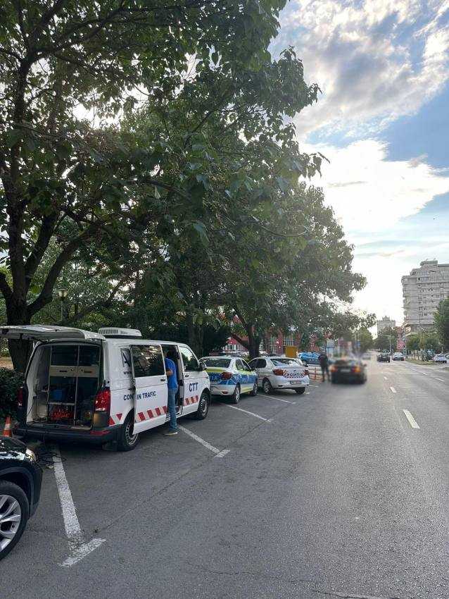 (Video) S-au dat amenzi în Pitești! Acțiuni ale polițiștilor rutieri cu reprezentanții R.A.R. 1 actiuni politisti rutieri Pitești