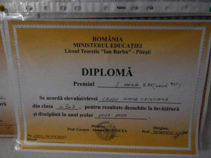 Ea e Cristiana - fetița de 9,95 crescută în centru de plasament! 4 Cristiana fetita eleva Pitești