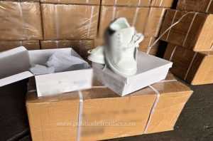 Captură de 3,2 milioane de euro în Portul Constanța. Mii de produse fake confiscate de polițiști 1 1720080131150 04072024dpigcport S4 - Captură de 3,2 milioane de euro în Portul Constanța. Mii de produse fake confiscate de polițiști