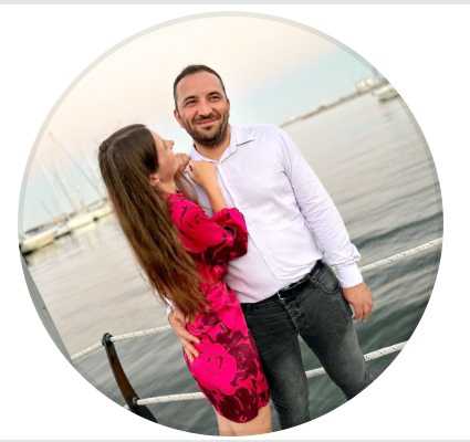 marius stefan si sotia 2 - Şeful DNA Piteşti s-a căsătorit cu o tânără grefieră!