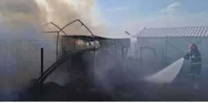 (Video) Incendiu într-o gospodărie din localitatea Bradu 1 x - (Video) Incendiu într-o gospodărie din localitatea Bradu
