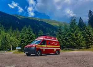 ISU Argeș: 14 situații de urgență în ultimele 3 săptămâni pe Transfăgărășan 26 pompieri pe Transfăgărășan