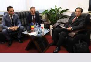 451485258 1033gente si ambasadorul japoniei355675461249 3372948269182115296 n - Primarul Cristian Gentea, întâlnire importantă cu E.S. Katae Takashi, Ambasadorul Japoniei în România