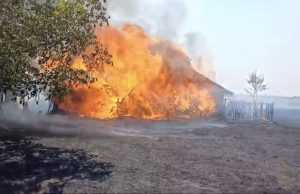 (VIDEO) Suseni. Incendiu devastator provocat de o țigară 1 0bbfde43 ff6c 4e96 b7c7 227dc9b9914c - (VIDEO) Suseni. Incendiu devastator provocat de o țigară