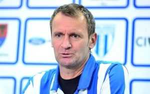 cats 3 - Fostul fotbalist Gică Craioveanu, prins conducând fără permis pe DN 65B